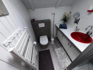 Ein Badezimmer in der Unterkunft Ferienhaus "Sören"