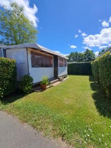 Landes Azur mobil home 38 m2 7km de vieux boucau外面的花园