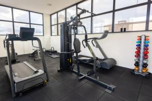 Fitness centrum a/nebo fitness zařízení v ubytování Hotel Cassino Tower Piracicaba by Nacional Inn