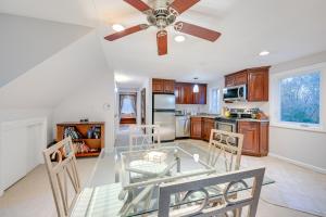 A kitchen or kitchenette at Cozy Dix Hills Apt with Deck about 7 Mi to Beach!