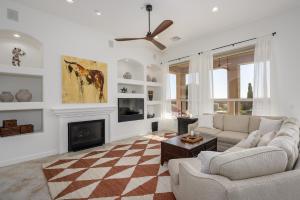 Χώρος καθιστικού στο Casa Highland home