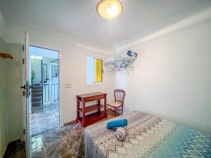 Katil atau katil-katil dalam bilik di 5BR Los Llanos Chalet - Pool & Garden +80 gambar