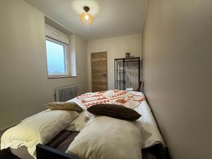 Postel nebo postele na pokoji v ubytování Maison La Lensoise - 4 chambres - Stade Bollaert