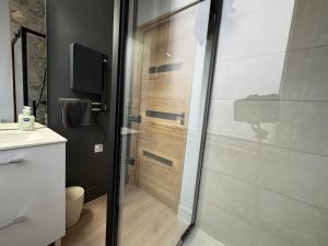 Koupelna v ubytování Maison La Lensoise - 4 chambres - Stade Bollaert