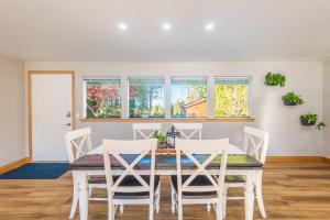 Gallery image of Grouse Meadows Peaceful and spacious in Port Angeles