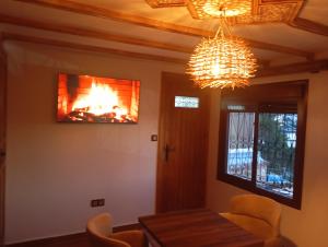 TV a/nebo společenská místnost v ubytování Hotel Abi khancha