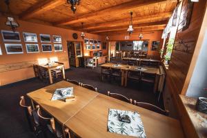Restaurace v ubytování Chata Skalka