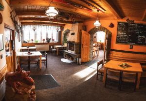 Restaurace v ubytování Chata Skalka