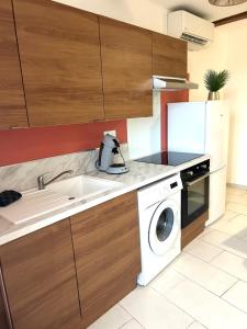 Terracotta Nougatにあるキッチンまたは簡易キッチン