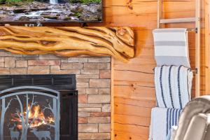 Imagen de la galería de Above and Beyond, Cabin with Massive Views Near Helen, en Cleveland