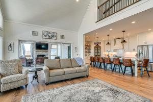 Istumisnurk majutusasutuses Spacious Home in Paradise Grove Nolin Lake!