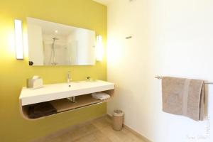 Kopalnica v nastanitvi Hotel Ker Alberte