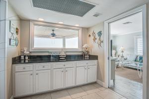 Køkken eller tekøkken på Port O'Call B-301