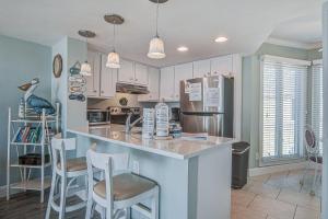 Køkken eller tekøkken på Port O'Call B-301