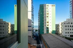 Το κτήριο όπου στεγάζεται  το διαμέρισμα