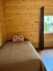 Postel nebo postele na pokoji v ubytování Cabaña los Gansos Playa Bosque Grill Wi-Fi TV