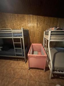 Letto o letti in una camera di La Case des Jacques