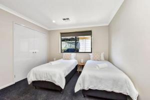 Φωτογραφία από το άλμπουμ του Hidden Horizon - 1pm checkout Sun - 5bed 3 bathroom σε Nords Wharf