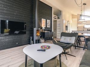Ruang duduk di 9 person holiday home in Væggerløse-By Traum