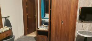 Al ‘AzīzīyahにあるHotel Adil Alzenのギャラリーの写真