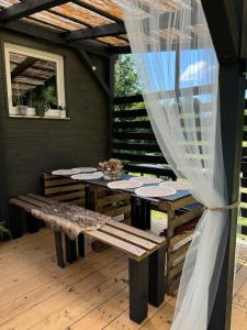 Balkón nebo terasa v ubytování Tiny House v Balijském stylu v srdci Slovácka