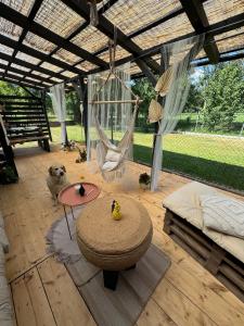 Zahrada ubytování Tiny House v Balijském stylu v srdci Slovácka