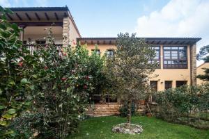 Κήπος έξω από το Vv Casa Güelu