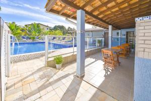 Бассейн в Pousada Barra da Ferrugem или поблизости