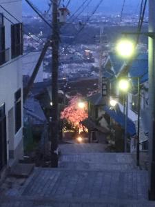 Nespecifikovaný výhled na destinaci Ikoma nebo výhled na město při pohledu z ryokanu