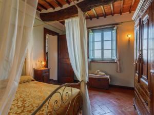 Posteľ alebo postele v izbe v ubytovaní Villa in Cortona with Private Pool