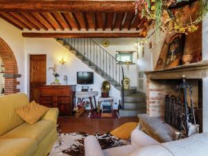 Posedenie v ubytovaní Villa in Cortona with Private Pool