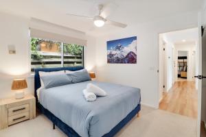 The Link Mansfield - Sleeps 11客房内的一张或多张床位