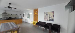 Kuchyň nebo kuchyňský kout v ubytování Casa Desejada na Morada da Praia