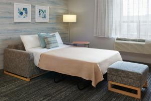 Postel nebo postele na pokoji v ubytování TownePlace Suites by Marriott London + 26 fotografií