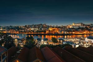 Uma visão geral de Vila Nova de Gaia ou uma vista da cidade tirada do hotel