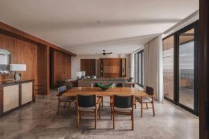 Η κουζίνα ή μικρή κουζίνα στο Nekajui, a Ritz-Carlton Reserve