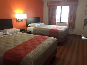 Postel nebo postele na pokoji v ubytování Motel 6-Waco, TX