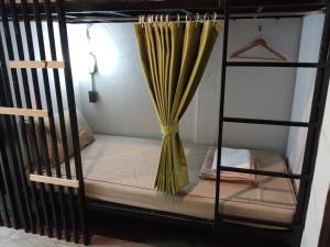 Feel Good Hostel bk客房内的一张或多张床位