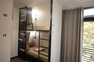 Feel Good Hostel bk客房内的一张或多张床位