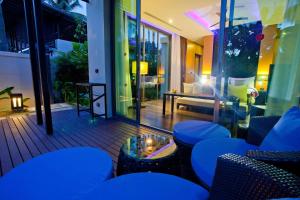 Posezení v ubytování Ramada Resort by Wyndham Khao Lak