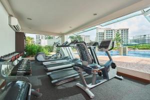 Γυμναστήριο ή/και όργανα γυμναστικής στο Village Residence Hougang by Far East Hospitality