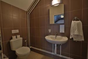 Mynd úr myndasafni af Planinarski Dom Midžor í Crni Vrh