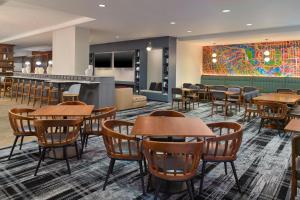 Posezení v ubytování Courtyard by Marriott Washington, D.C./Foggy Bottom