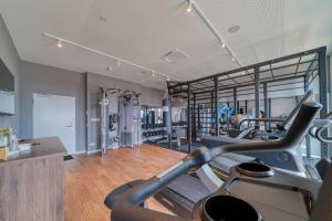 Fitness centrum a/nebo fitness zařízení v ubytování FourSide Hotel Ringsheim, Trademark Collection by Wyndham