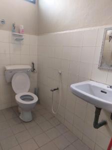 Ένα μπάνιο στο Puteh House Kemaman