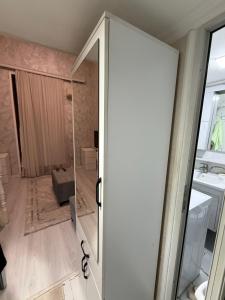 Future Inn Hotel Nizami street的一间浴室