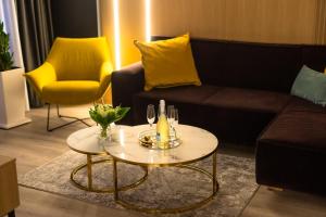Część wypoczynkowa w obiekcie Apartamenty Fenomen - Premium Porto Nadmorskie Tarasy w Kołobrzegu