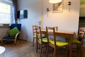 Μια τηλεόραση ή/και κέντρο ψυχαγωγίας στο NEU! Reiterhof Finkenmühle Fewo Boris mit Balkon