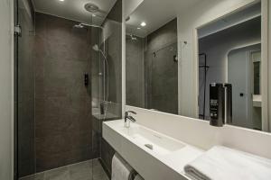 Baðherbergi á Four Points Flex by Sheraton Horsens
