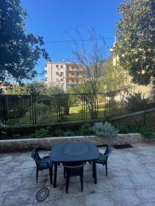 Vonkajšia záhrada v ubytovaní Casa di Aldo: una casa nel centro di Nervi.